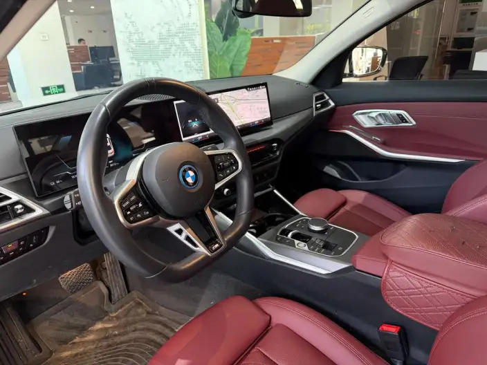 BMW i3 2025 Model eDrive35L – фото 7