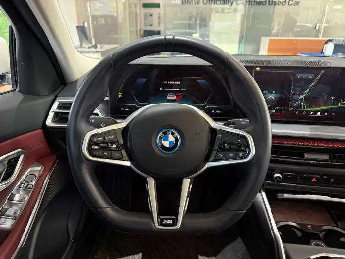 BMW i3 2025 Model eDrive35L – фото 10