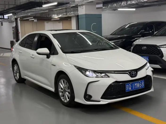 Toyota Corolla 2023 Model Intelligent Hybrid 1.8L E-CVT Elite Edition – фото 3
