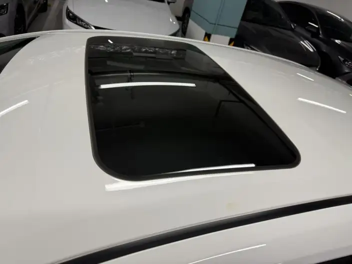 Toyota Corolla 2023 Model Intelligent Hybrid 1.8L E-CVT Elite Edition – фото 9