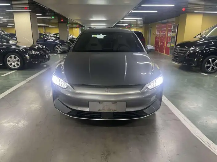 Qin Plus EV 2024 Model Honor Edition 510KM Leading Model – фото 2