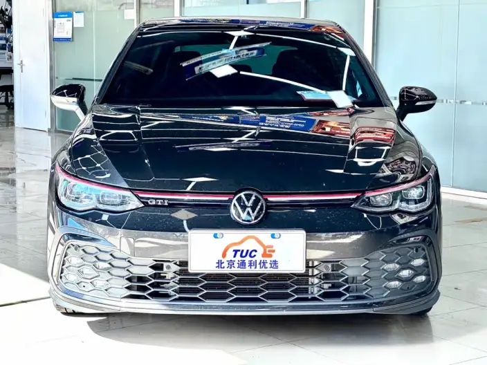 Volkswagen Golf GTI 2021 Model 380TSI DSG GTI – фото 2