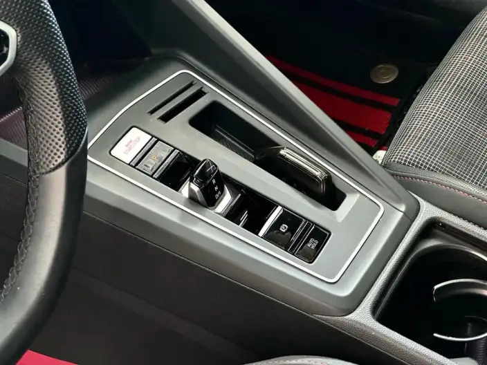 Volkswagen Golf GTI 2021 Model 380TSI DSG GTI – фото 9
