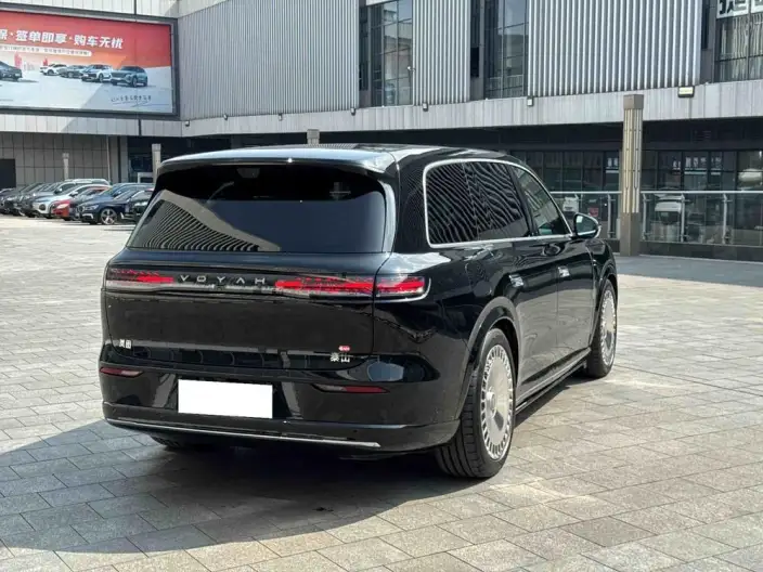 Voyah Taishan P HEV 2026 Model Ultra Edition – фото 7