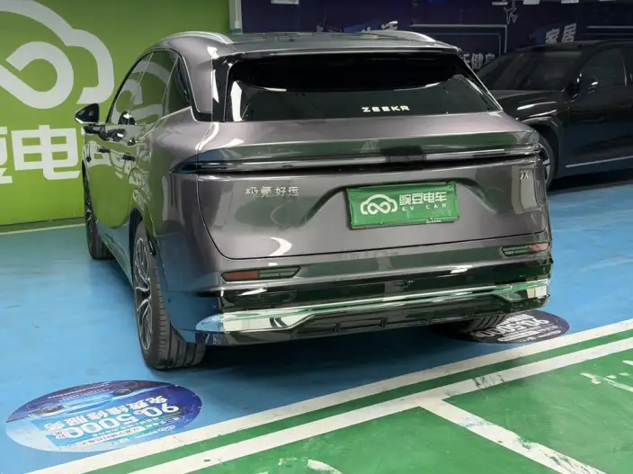 ZEEKR 7X 2026 Model 75kWh Rear Drive Max Edition