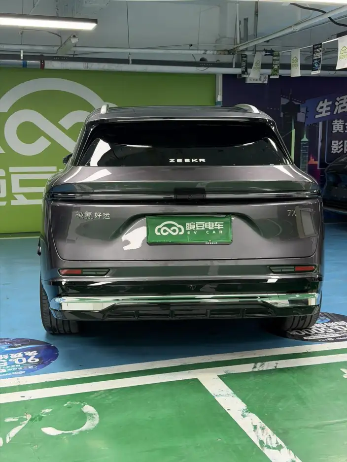 ZEEKR 7X 2026 Model 75kWh Rear Drive Max Edition – фото 5