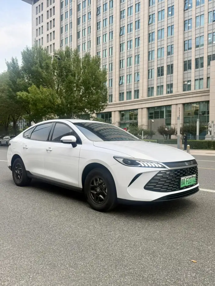 BYD Qin PLUS DM 2026 Model DM-i 128KM Enterprising Model – фото 3
