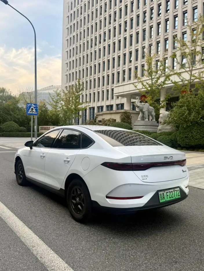 BYD Qin PLUS DM 2026 Model DM-i 128KM Enterprising Model – фото 4