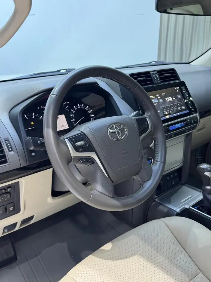 Toyota Prado 2023 Model 4.0L Automatic 4WD 7 seat Parallel Imported – фото 9