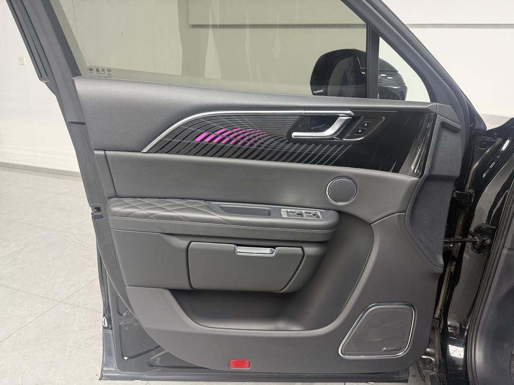 HONGQI E-HS9 2022 690km Flagship Edition 6-Seater – фото 10