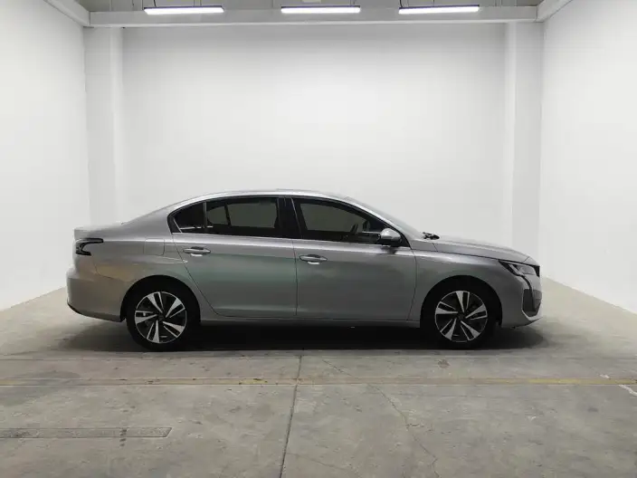 PEUGEOT 408 2022 Model 1.6T Chasing Edition – фото 8