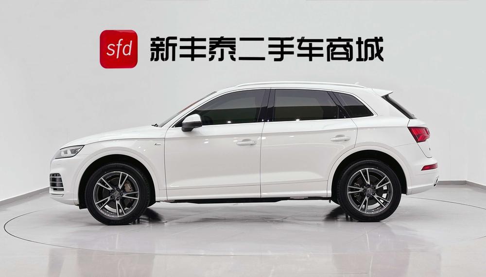 Audi Q5L 2020 40 TFSI Honor Style