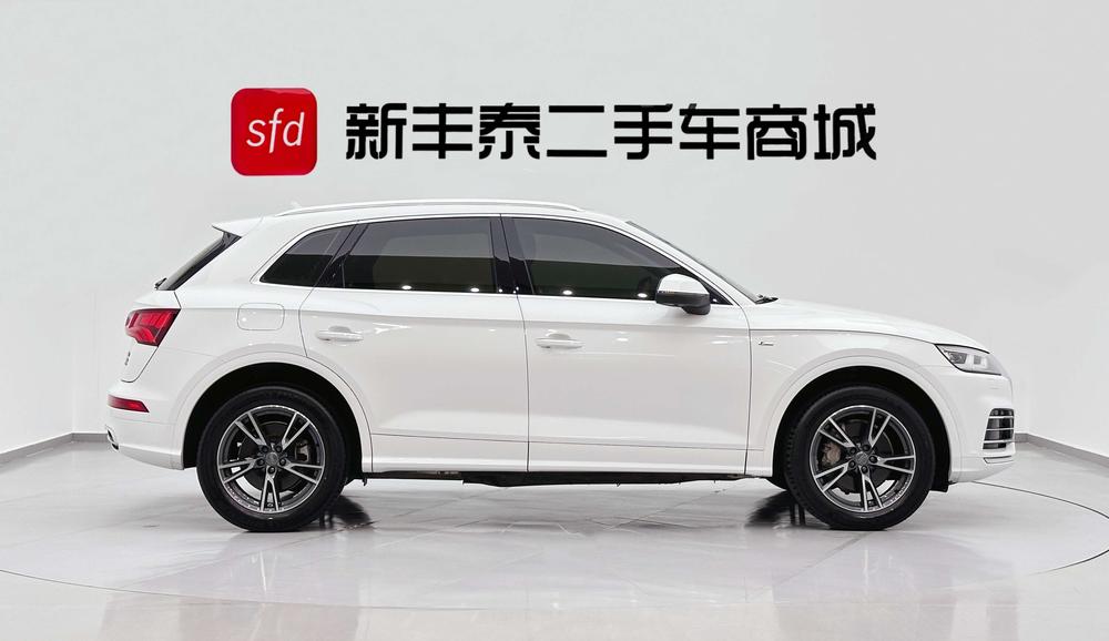 Audi Q5L 2020 40 TFSI Honor Style – фото 7