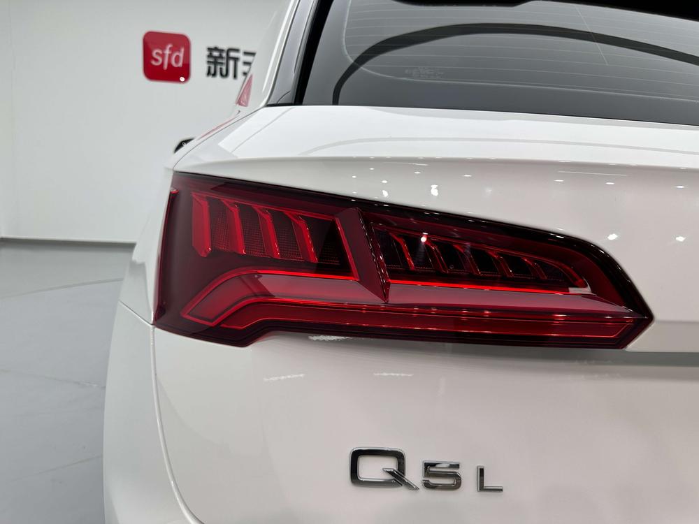 Audi Q5L 2020 40 TFSI Honor Style – фото 11