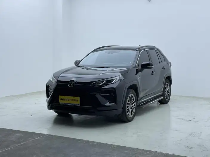 Toyota Wildlander 2023 Model 2.0L 2WD Luxury PLUS Edition – фото 1
