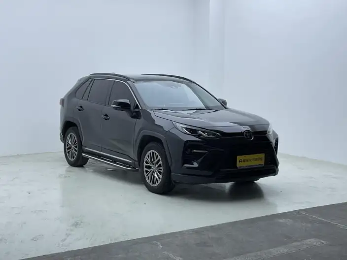 Toyota Wildlander 2023 Model 2.0L 2WD Luxury PLUS Edition – фото 3