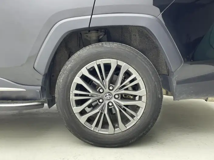 Toyota Wildlander 2023 Model 2.0L 2WD Luxury PLUS Edition – фото 9