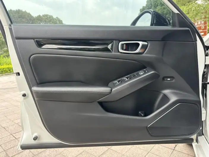 Honda Civic 2023 Model 240TURBO CVT Momentum Edition – фото 9