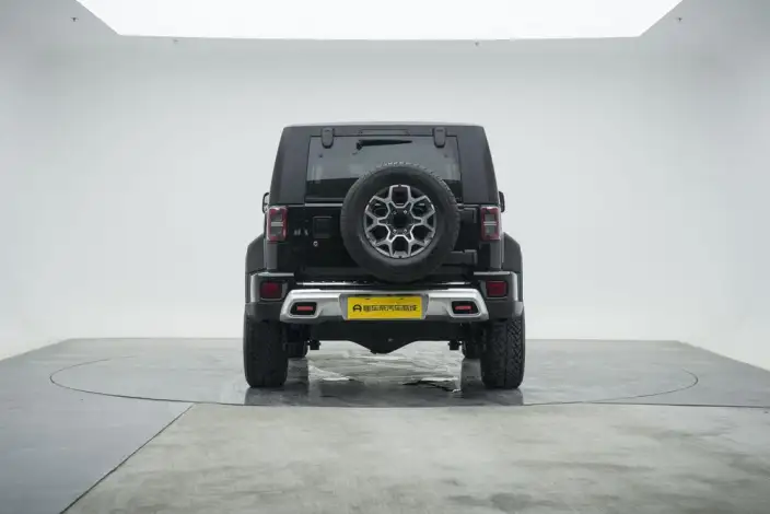 BAIC BJ40 2024 Model 2.0T Automatic 4WD Tribute to the 2020 Honor Edition – фото 6