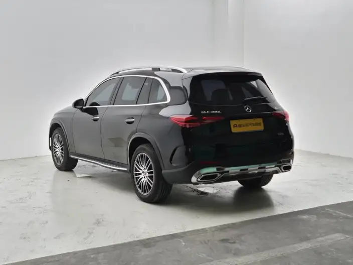 Mercedes-Benz GLC 2025 Model Facelift GLC 300 L 4MATIC Dynamic Model 5 seat – фото 5