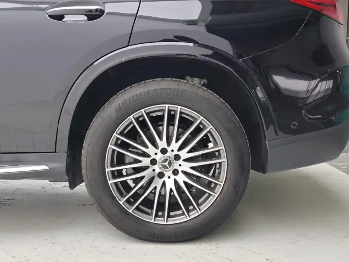 Mercedes-Benz GLC 2025 Model Facelift GLC 300 L 4MATIC Dynamic Model 5 seat – фото 9