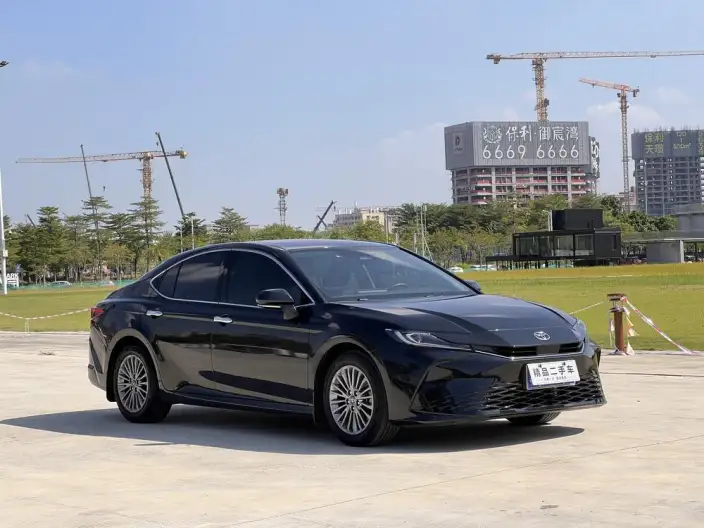 Toyota Camry 2026 Model 2.0GVP Deluxe Edition – фото 3