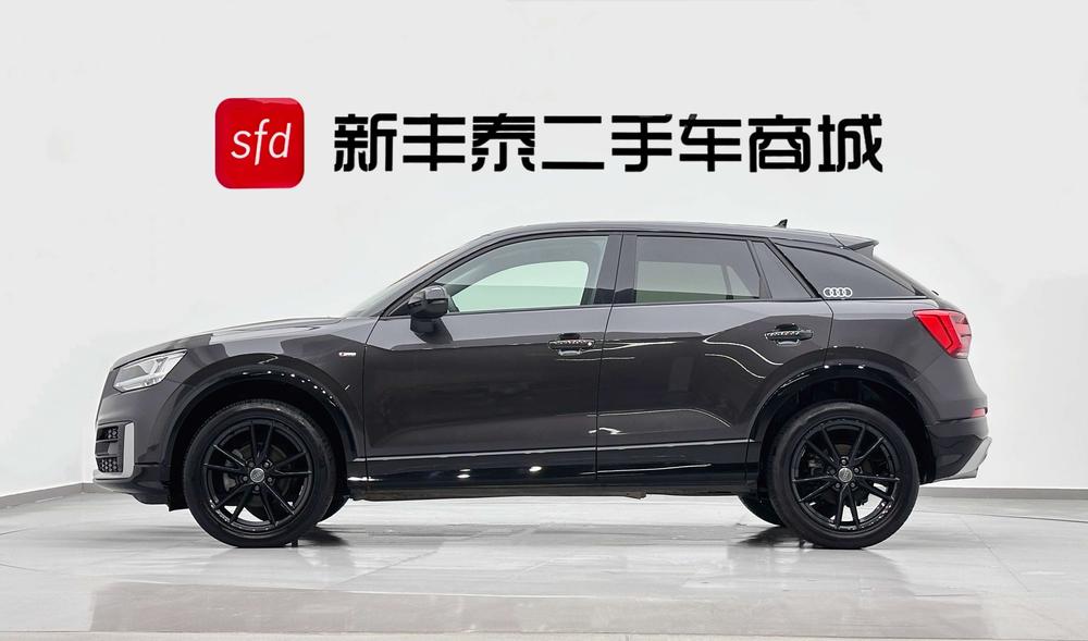 AUDI Q2L Модель 2020 года 35TFSI Fashion Dynamic