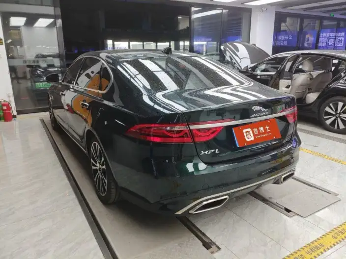 Jaguar XFL 2022 Model 2.0T P250 2WD Exclusive Deluxe Edition