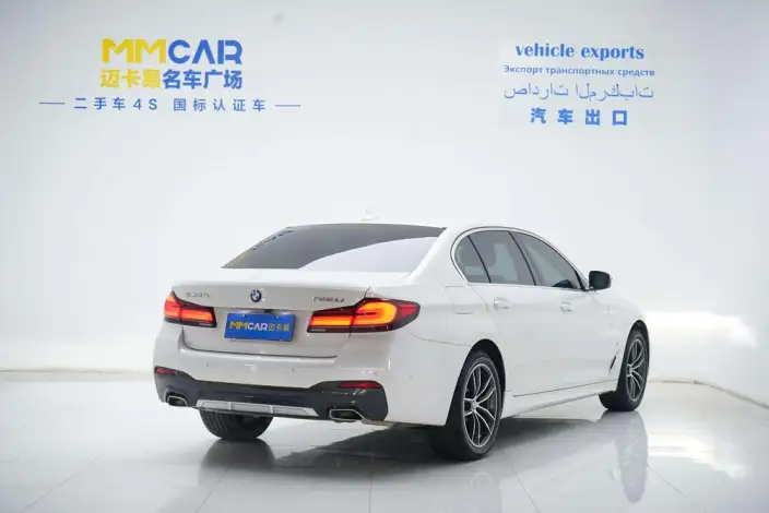 BMW 5 Series 2022 Model Facelift II 525Li M Sports Set – фото 5