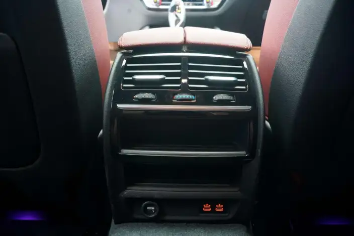 BMW 5 Series 2022 Model Facelift II 525Li M Sports Set – фото 8