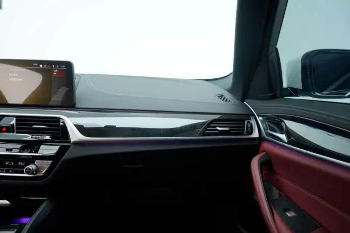 BMW 5 Series 2022 Model Facelift II 525Li M Sports Set – фото 10