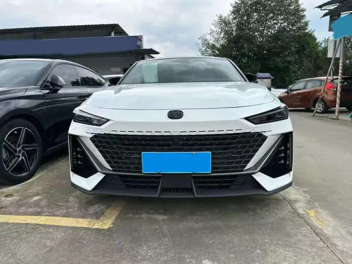 Changan UNI-V 2022 Model 1.5T Noble Model