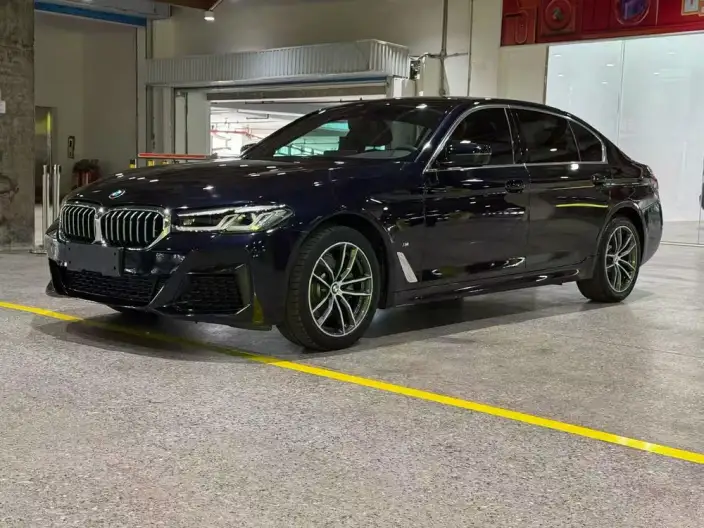 BMW 5 Series 2022 Model Facelift 525Li M Sports Set – фото 1