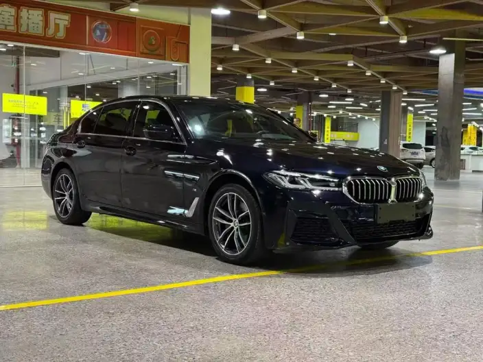 BMW 5 Series 2022 Model Facelift 525Li M Sports Set – фото 3