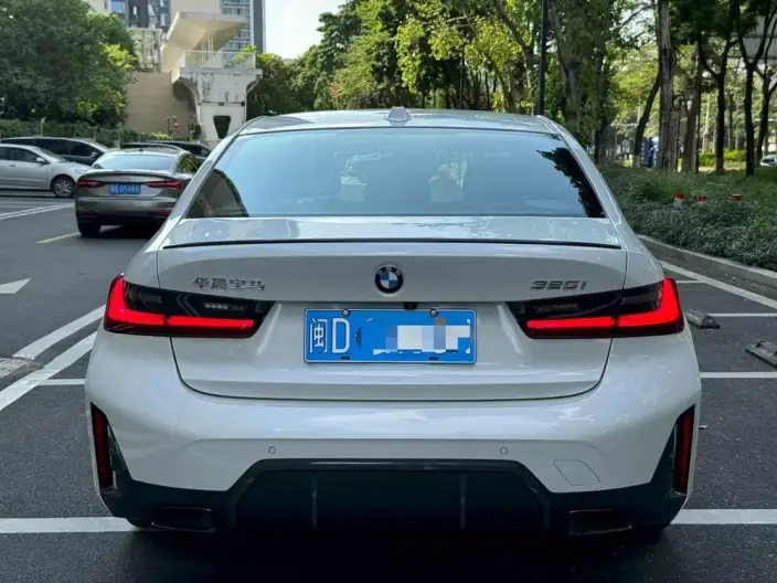 BMW 3 Series 2023 Model 325i M Sports Night Set – фото 4
