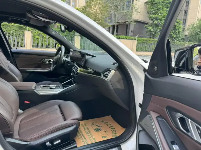 BMW 3 Series 2023 Model 325i M Sports Night Set – фото 7