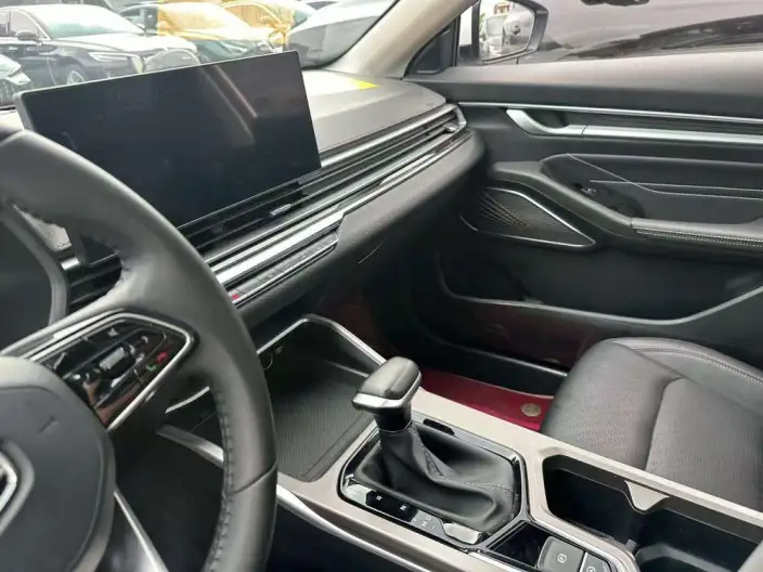 Geely Emgrand 2023 Model No. 4 Gen Champion Edition 1.5L CVT Luxury Model – фото 8