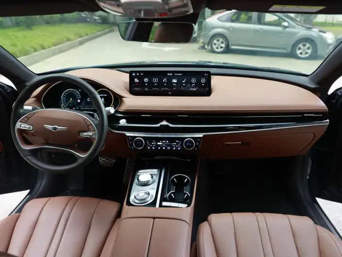 Genesis G80 2023 Model 2.5T 2WD Deluxe Edition – фото 9