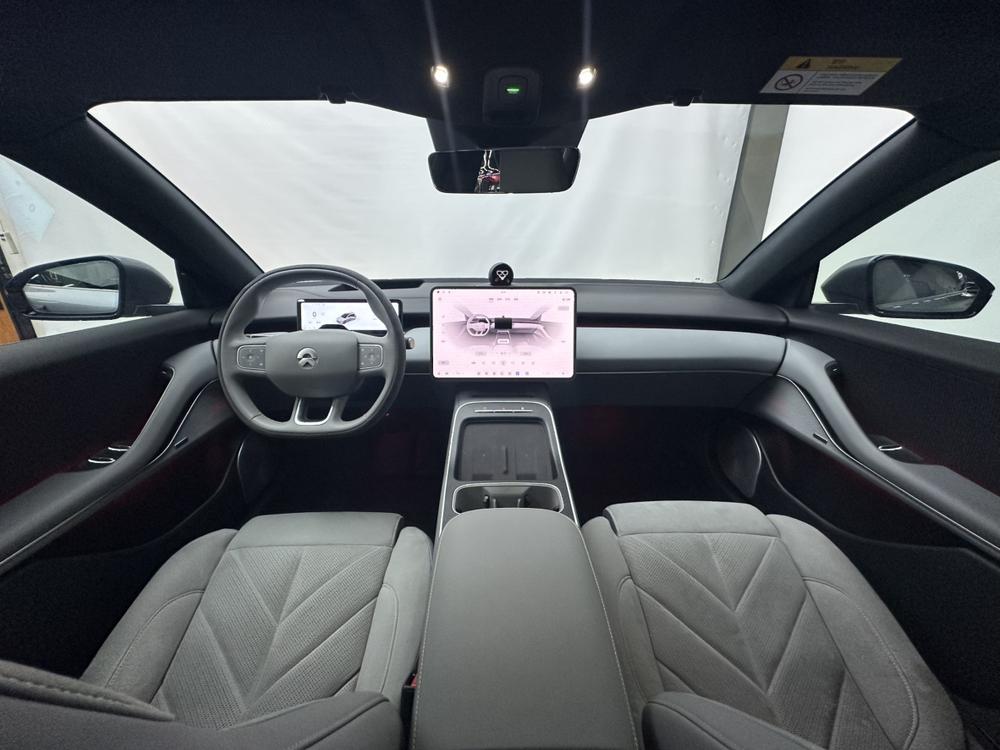NIO ET5T 2025 75kWh Champion Edition – фото 9