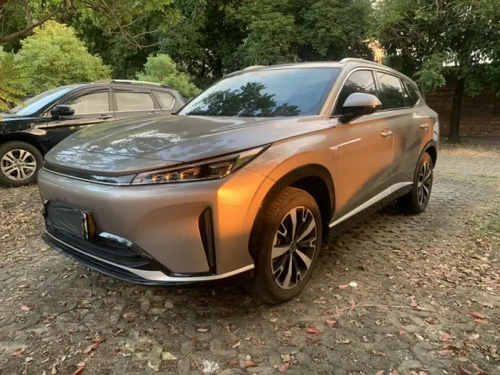 Roewe D5X DMH 2024 Model 135 Ultimate Edition – фото 1