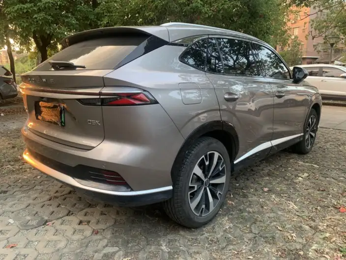 Roewe D5X DMH 2024 Model 135 Ultimate Edition – фото 6
