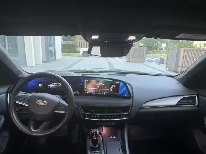 Cadillac CT5 2024 Model 28T Luxury Model Pro – фото 5