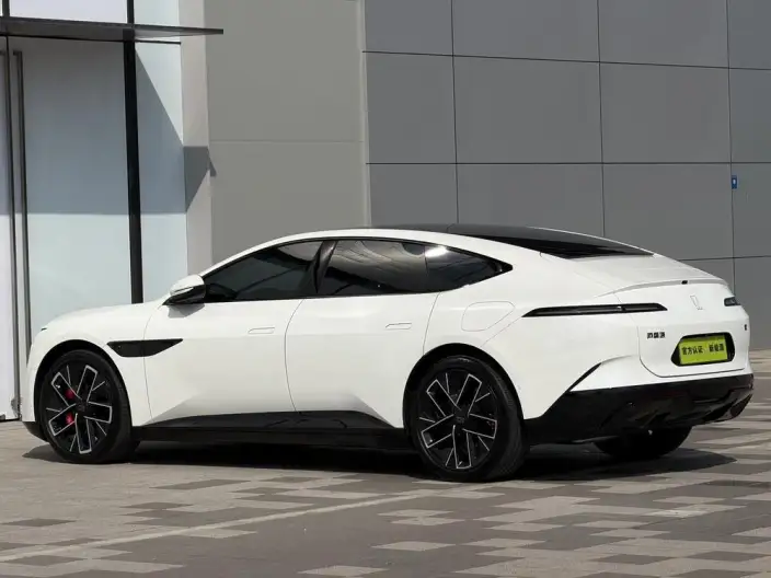 Avita 12 2025 Model Facelift Ultra Rear Drive Extended Range Edition