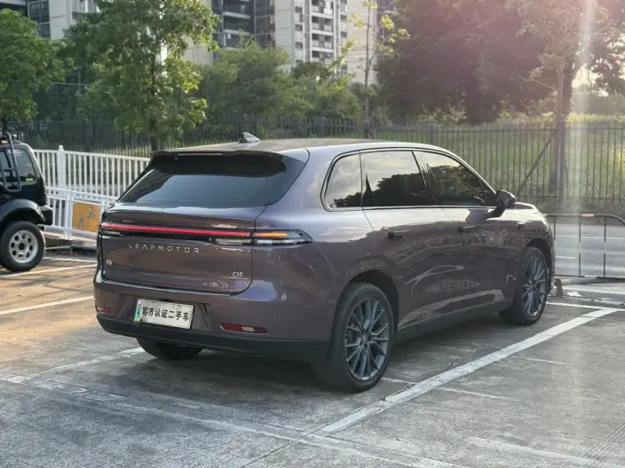 Leapmotor C10 2026 Model EV Edition 605 Yuexiang Edition – фото 7