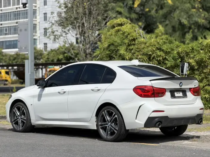 BMW 1 Series 2021 Model Facelift 125i M Sports Night Edition – фото 4