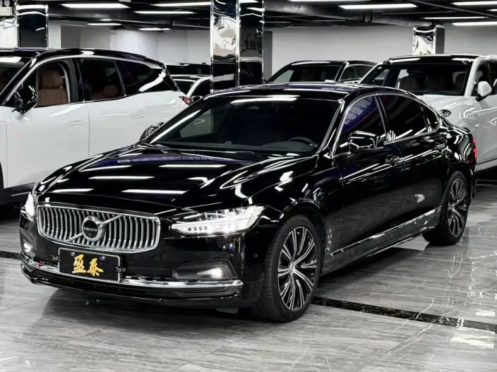 Volvo S90 2024 Model B5 Smart Elegance Deluxe Edition