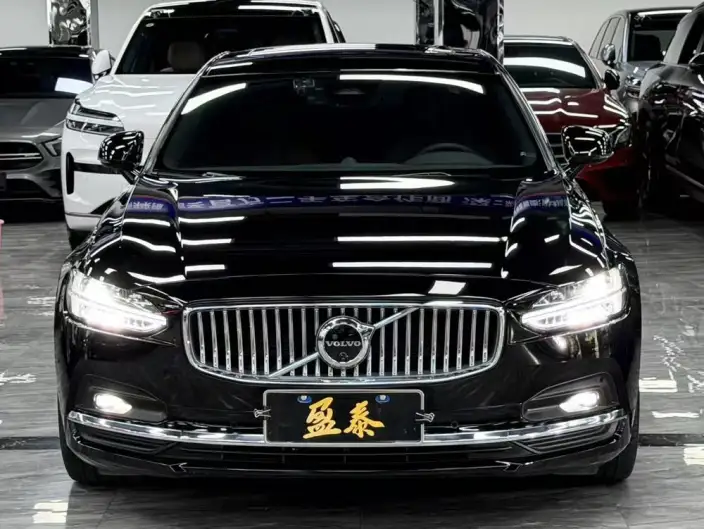 Volvo S90 2024 Model B5 Smart Elegance Deluxe Edition