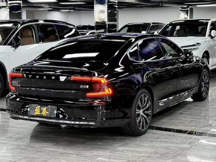 Volvo S90 2024 Model B5 Smart Elegance Deluxe Edition – фото 7