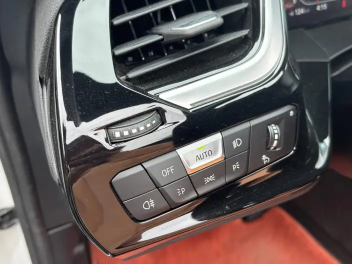 BMW Z4 2023 Model sDrive 25i M Sports Set – фото 9