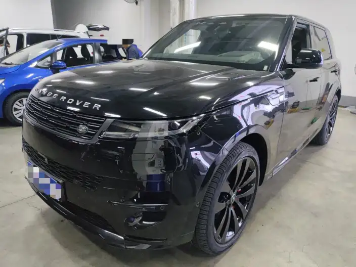 Range Rover Sport 2023 Model 3.0 L6 First Edition Edition